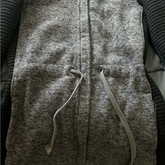 North face jacket - Picture 2 of 6